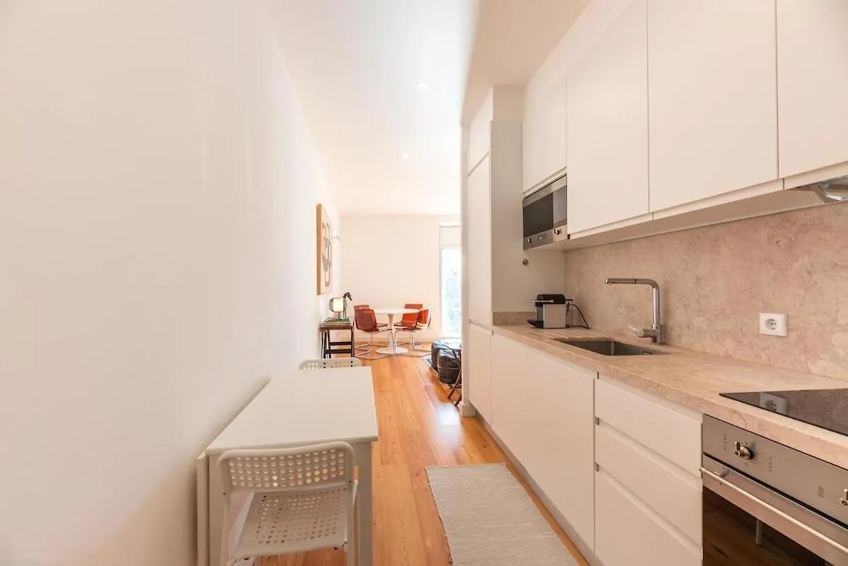 Liberdade Great Bright Apt With Ac Elevator Garage Lisboa Portugal