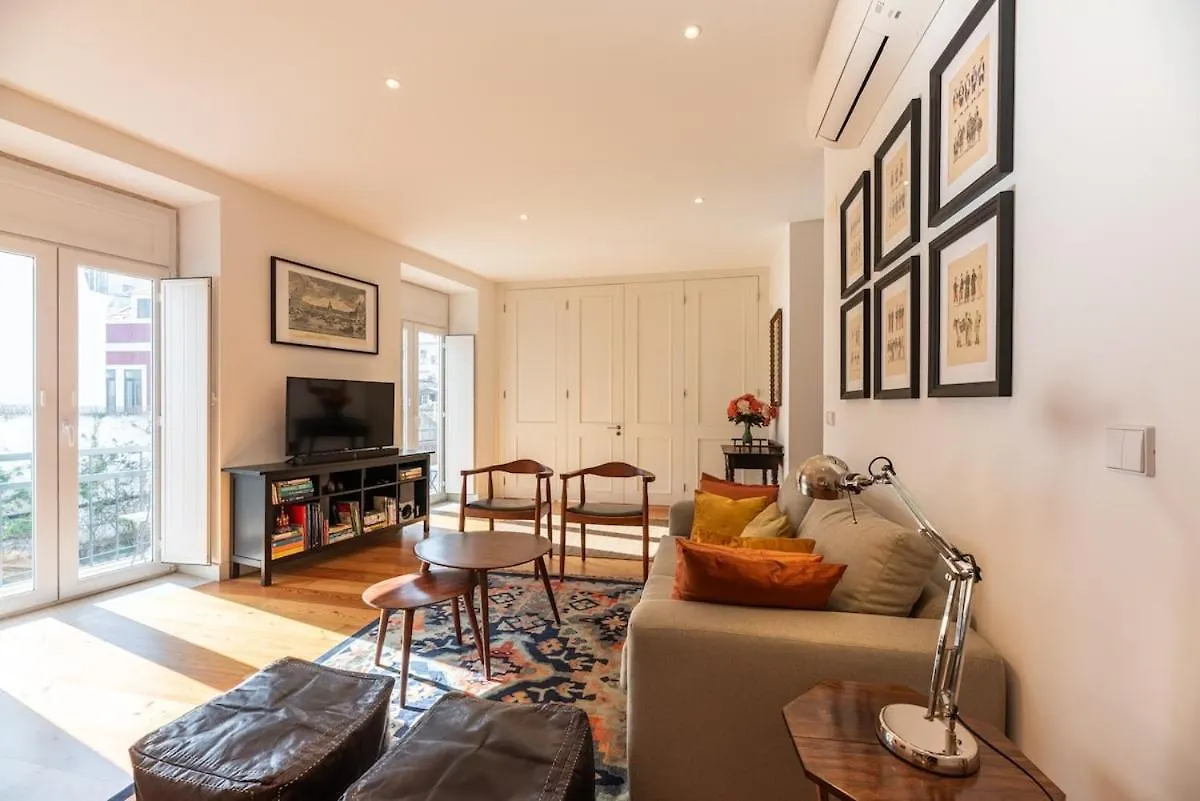 Liberdade Great Bright Apt With Ac Elevator Garage Lisboa 0*,  Portugal